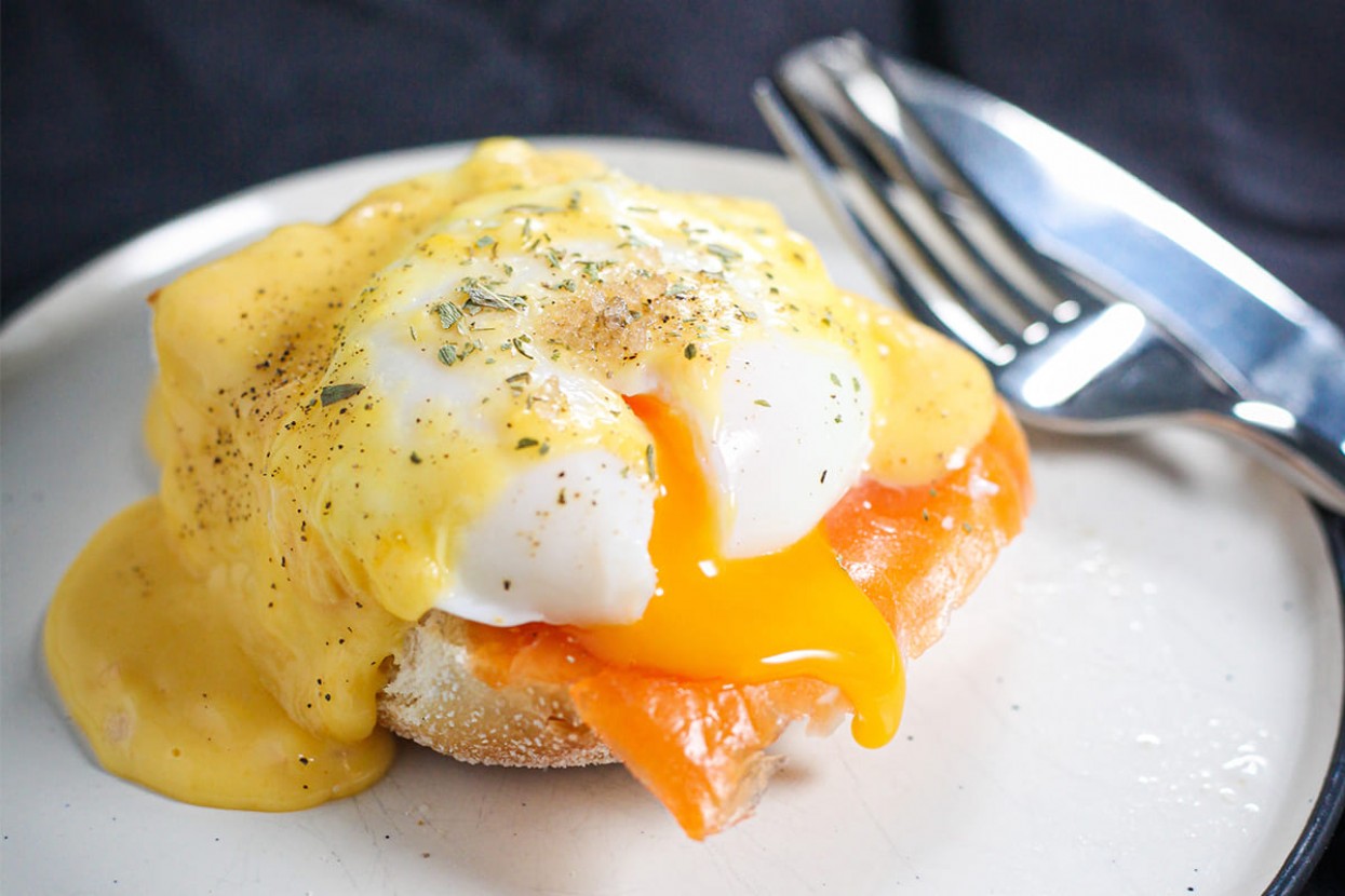 Pochiertes Ei mit Sauce Hollandaise