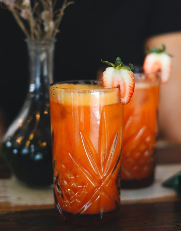 Getränke gibt es in der Bar