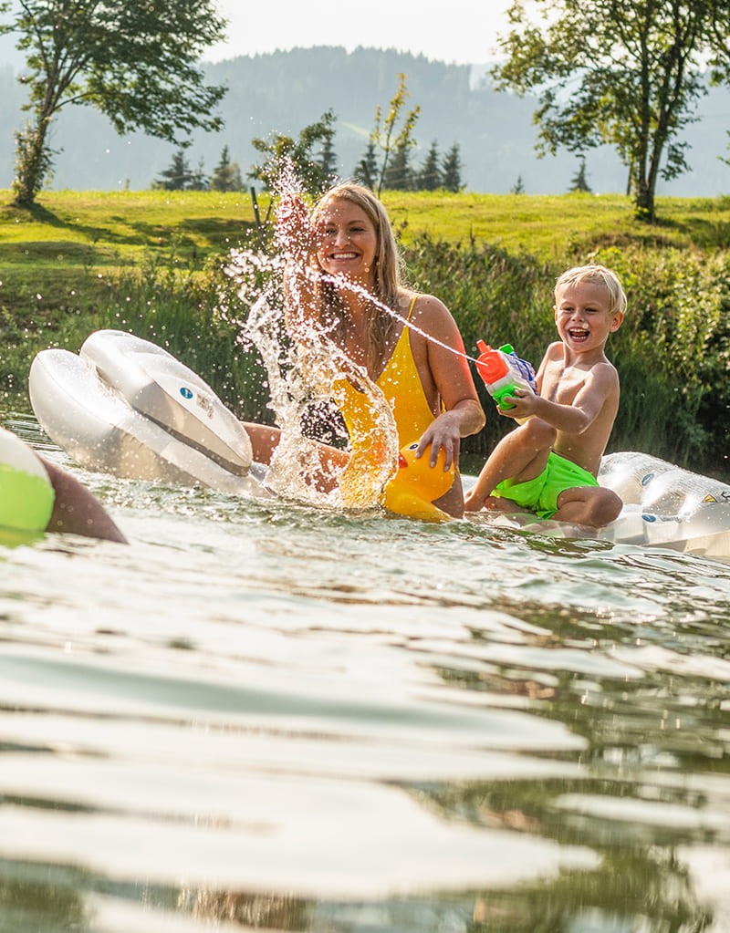 Badespaß beim Reitecksee in Flachau © Flachau Tourismus